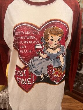 Red Raglan Sleeve Graphic Jersey Top - Wine Heart Print